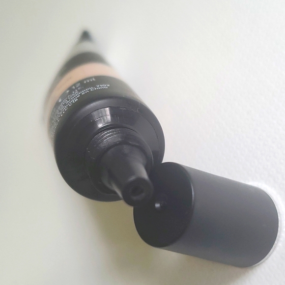 NEW It Cosmetics Bye Bye Under Eye Full Coverage Concealer 24.5 Medium Buff - Picture 5 of 5